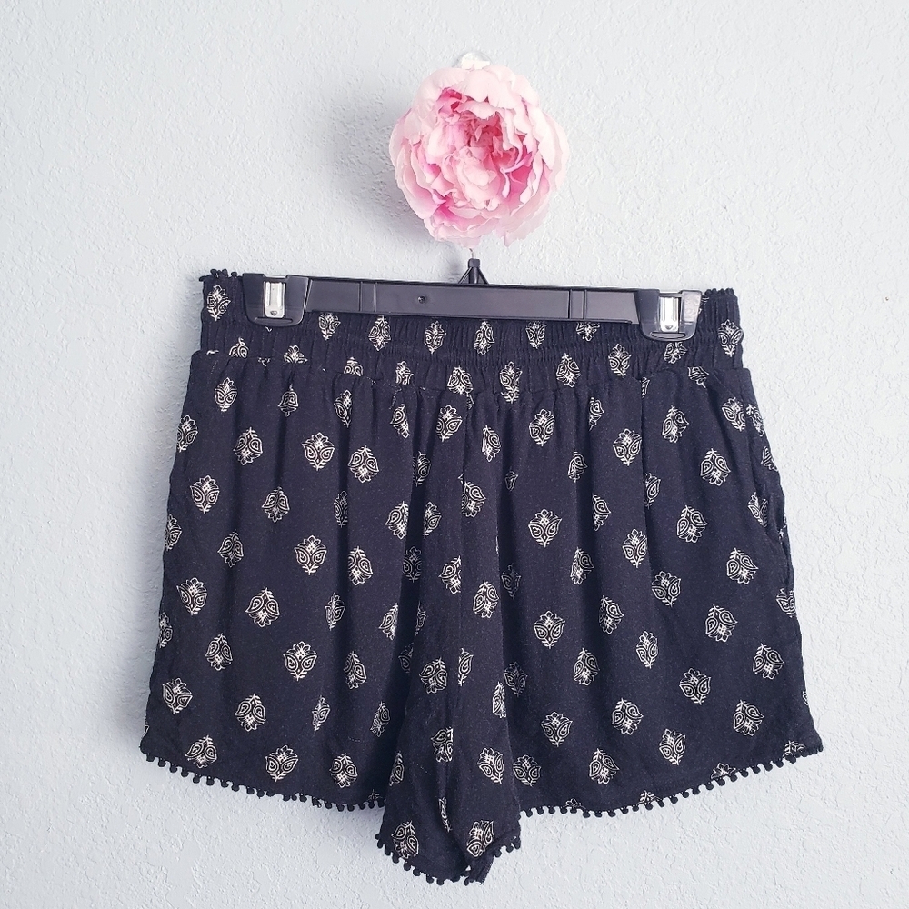 Black Printed Pom-Trim Women’s Shorts - Picture 6 of 7